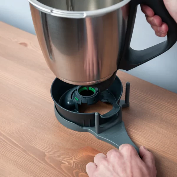 TopfTwister® | Openingshulp voor de mengbekerbasis voor Thermomix® (Wundermix) - Afbeelding 2